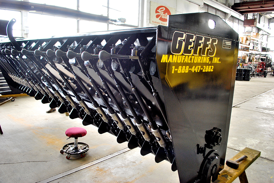 image of rebuilt used chip spreader front hopper